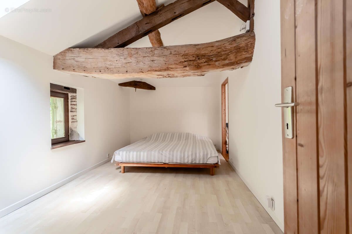 Maison de campagne avec piscine et grange - photo 29