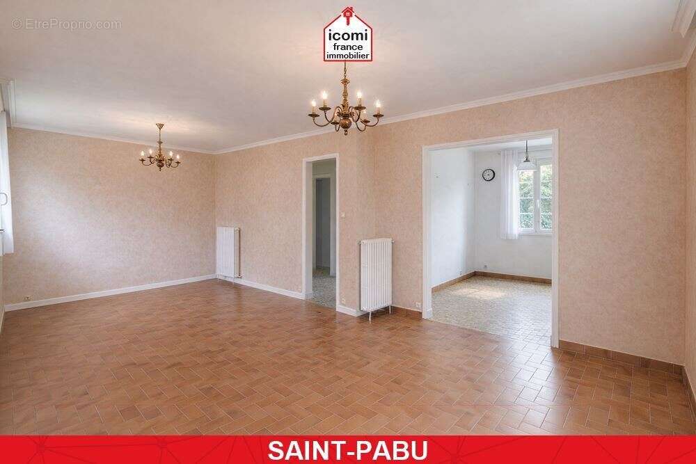 Maison à SAINT-PABU