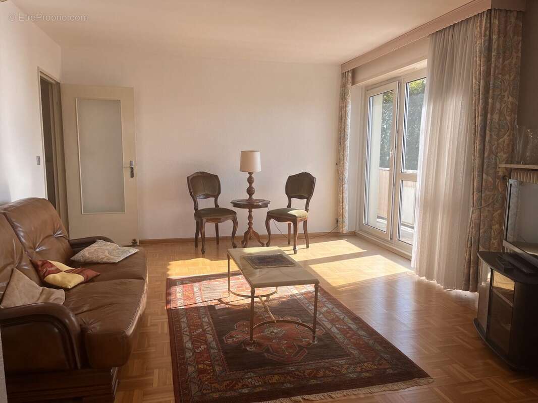 Appartement 88 m² à Colmar  - photo 2