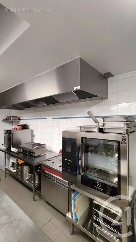 Autre à SAINT-QUENTIN