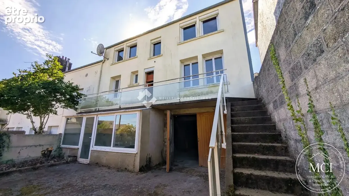 Maison à CAUREL