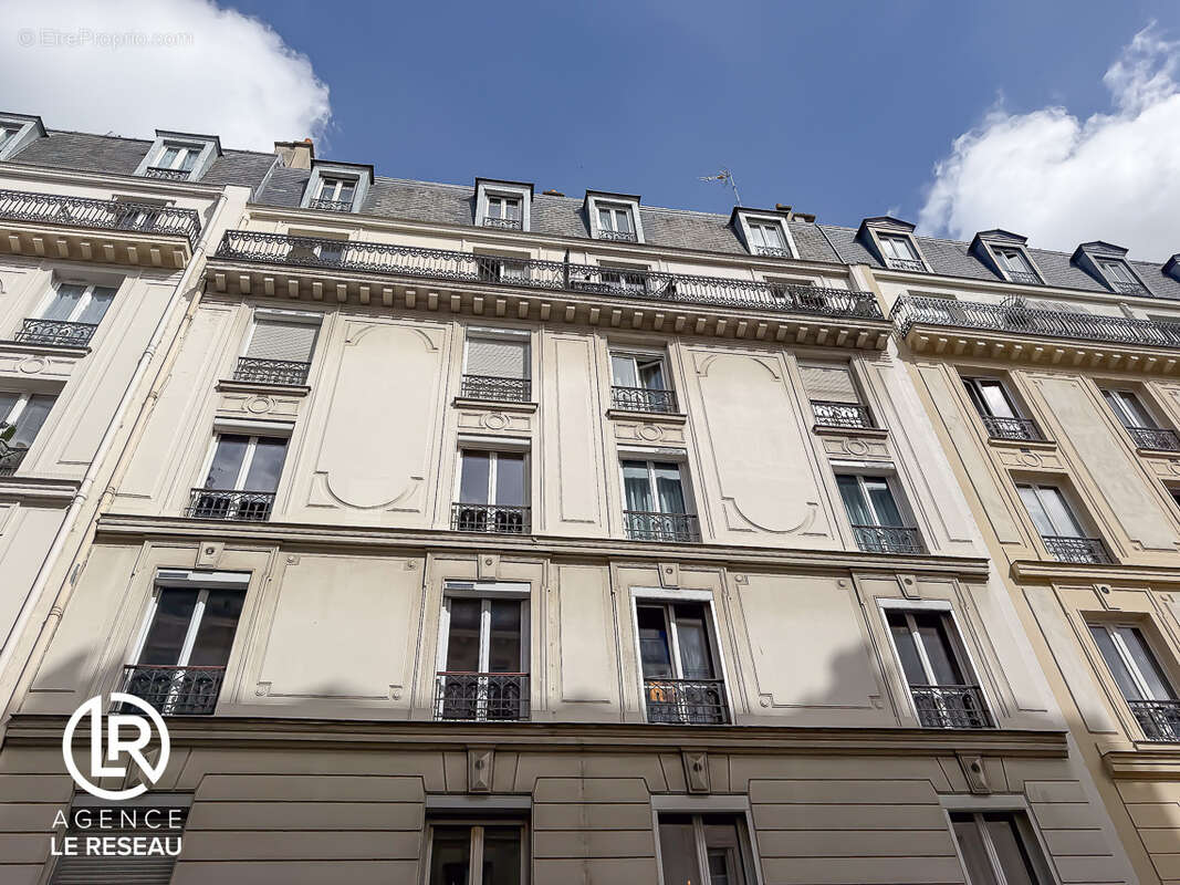 Appartement à PARIS-12E