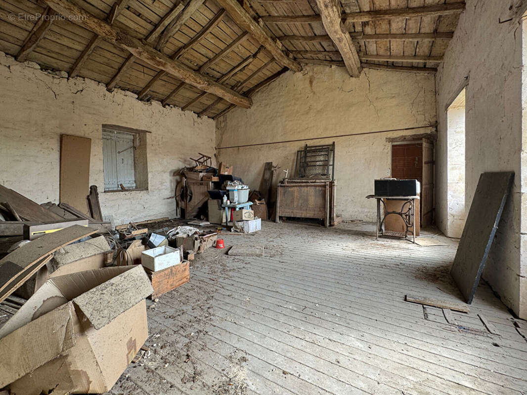 Maison à SURGERES