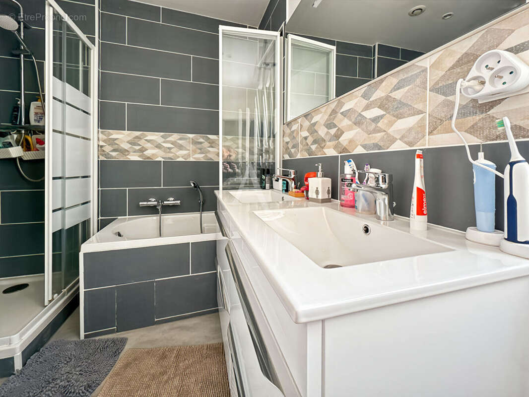 Maison à NEUVILLE-SUR-OISE