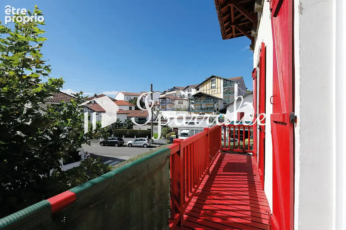 Exclusivité   hendaye centre-ville  117 m2  5 pièces  parking & très grande cave - photo 31