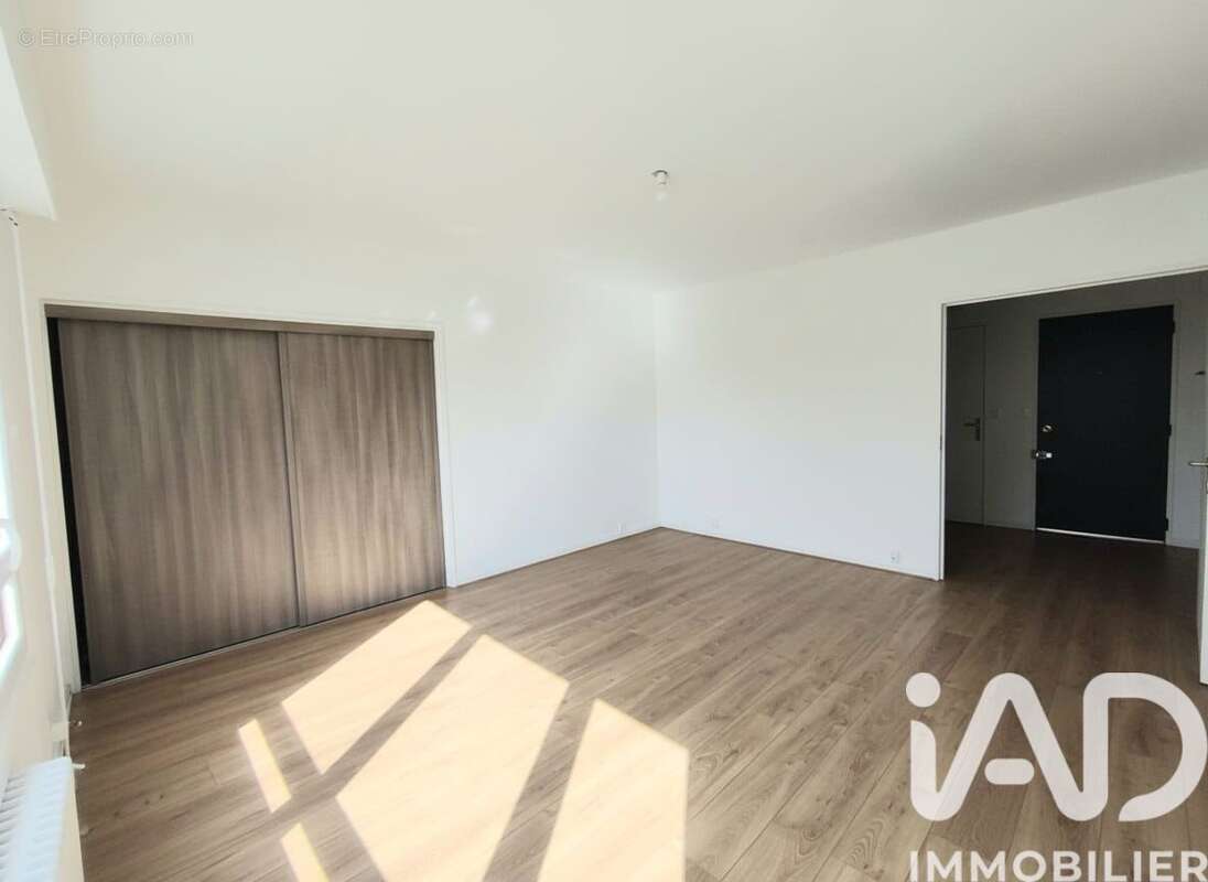 Photo 2 - Appartement à LONGJUMEAU