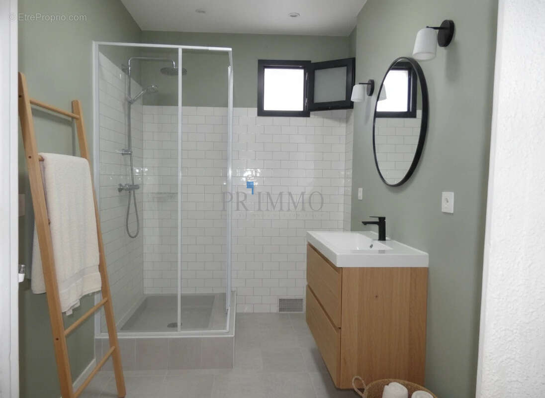 Appartement de plain pied sur 234 m2 de terrain avec garage et cave le thoronet - photo 12