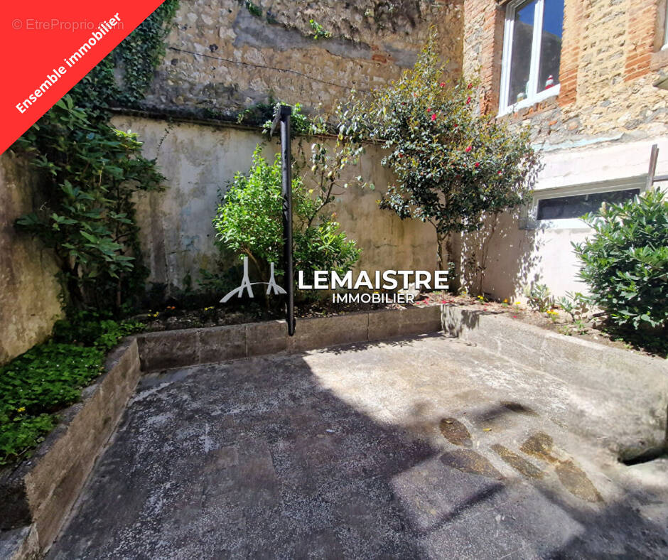 Appartement à LILLEBONNE