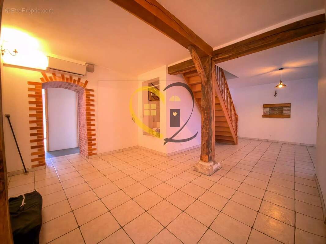 Maison de village en pierre - 124 m² - 4 chambres - terrain 2100 m² - photo 11