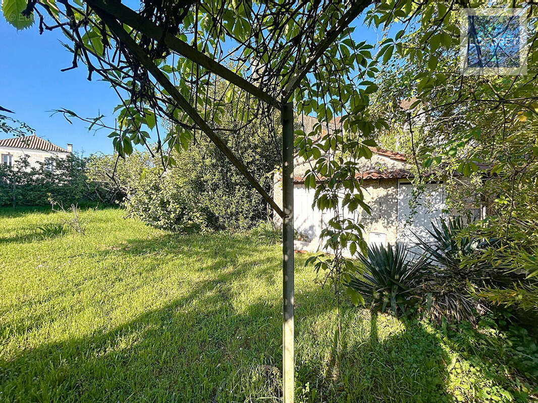Maison proche toutes commodités, 3 chambres, garage indépendant et jardin clos - photo 4