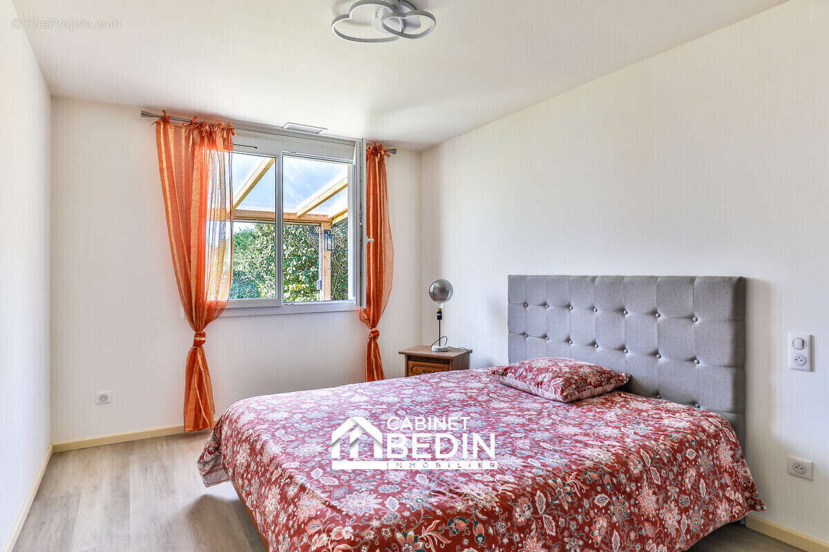Maison 156 m² à Ychoux  - photo 7