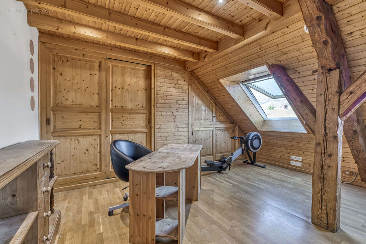 Maison à SAINT-JORIOZ