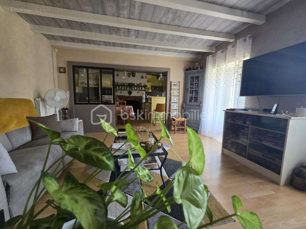 Maison à BRASSAC