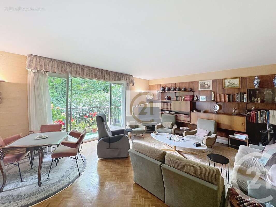 Appartement à SAINT-CLOUD