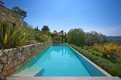 Maison à MOUGINS
