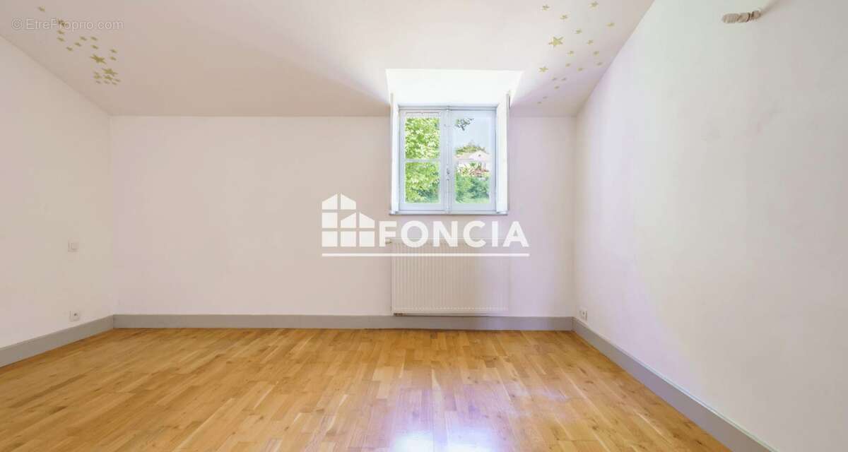 Appartement à LARRESSORE