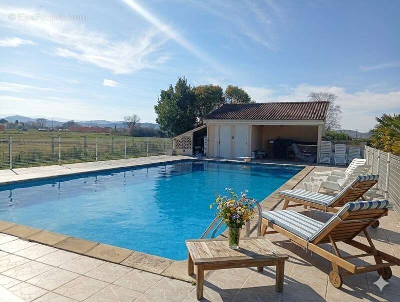 Maison à LA TOUR-DU-CRIEU