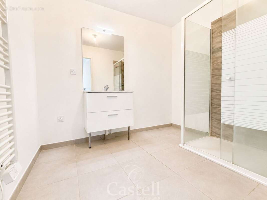 *** appartement 4 pieces, jardin, 2 parkings *** - photo 8