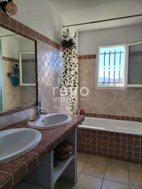 Maison à SAINT-MAURICE-SUR-EYGUES