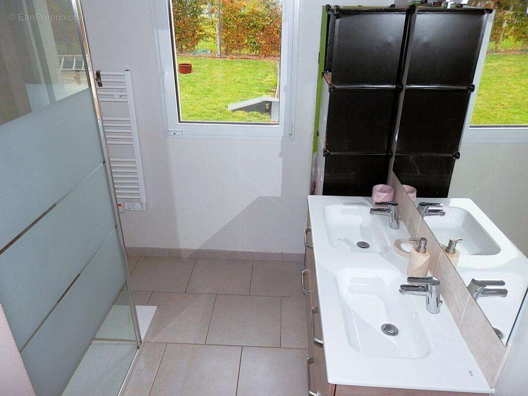 Maison à POIX-DE-PICARDIE