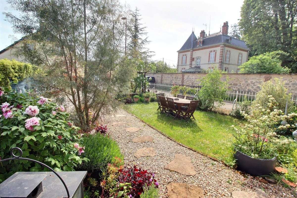 Photo 3 - Maison à NEUVILLE-SUR-VANNES