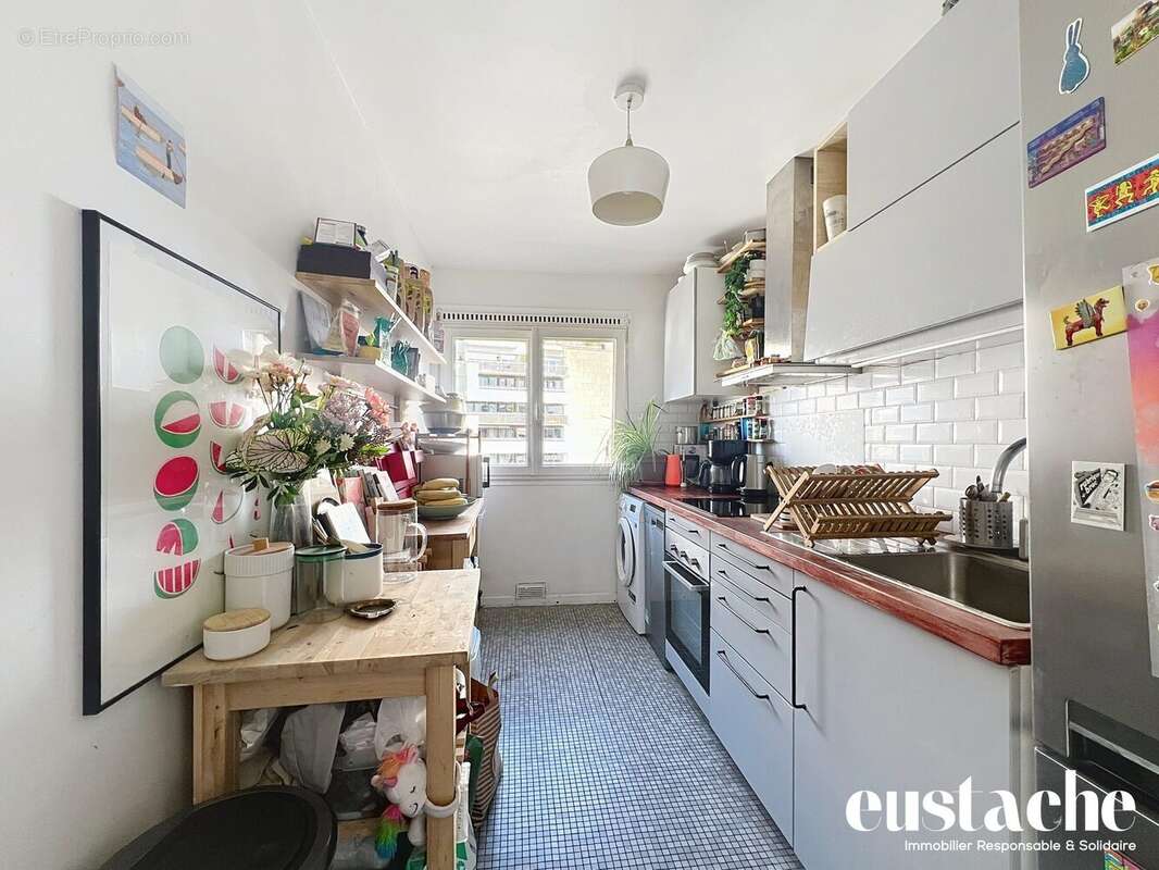 Appartement à PARIS-19E