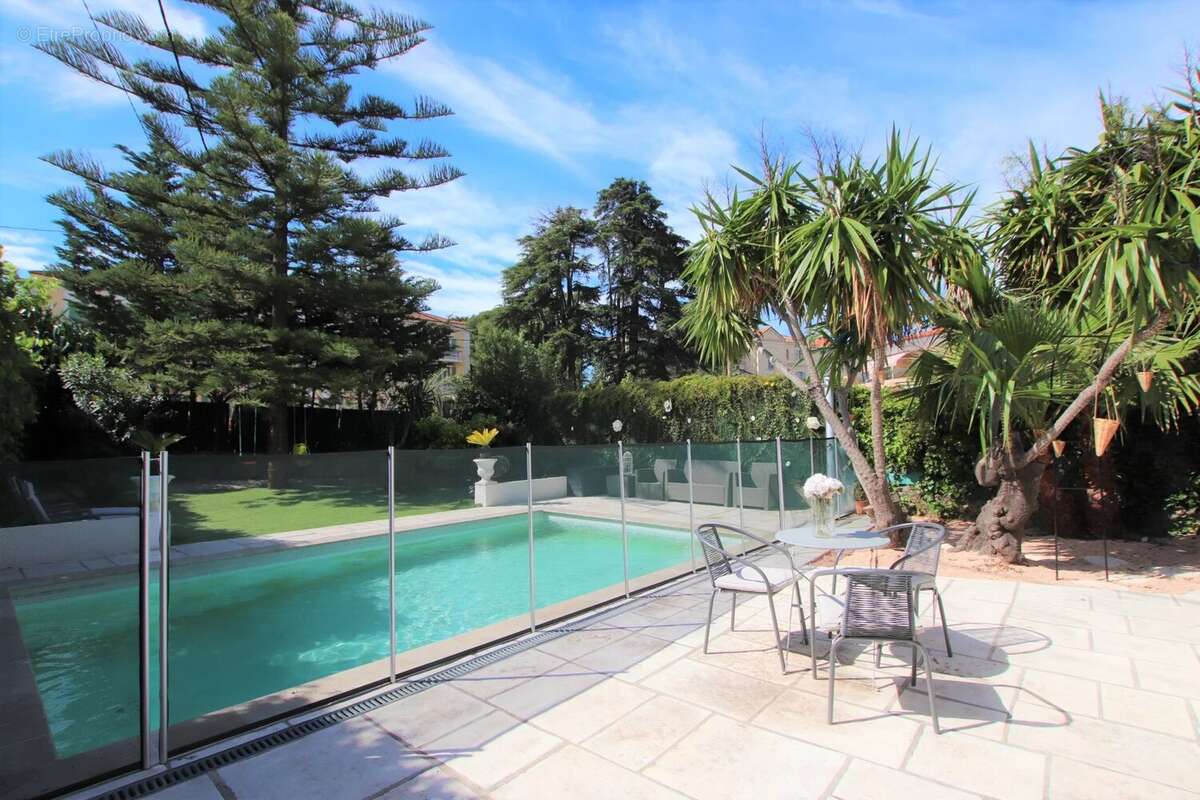 Superbe maison individuelle en plein coeur de cannes! - photo 7