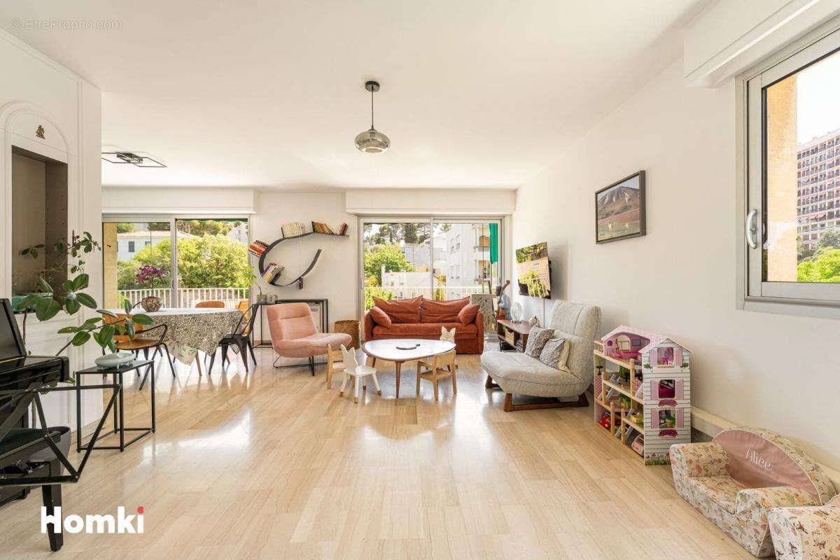 Appartement à MARSEILLE-8E