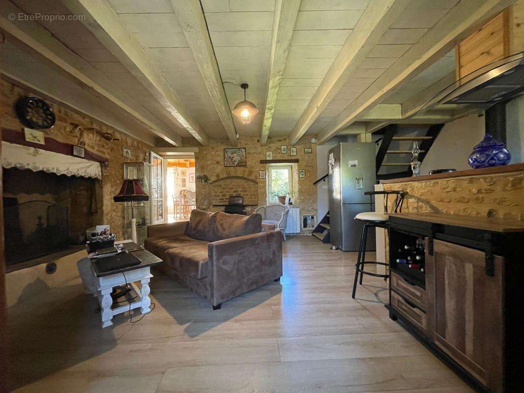 Maison à SAINTE-ALVERE