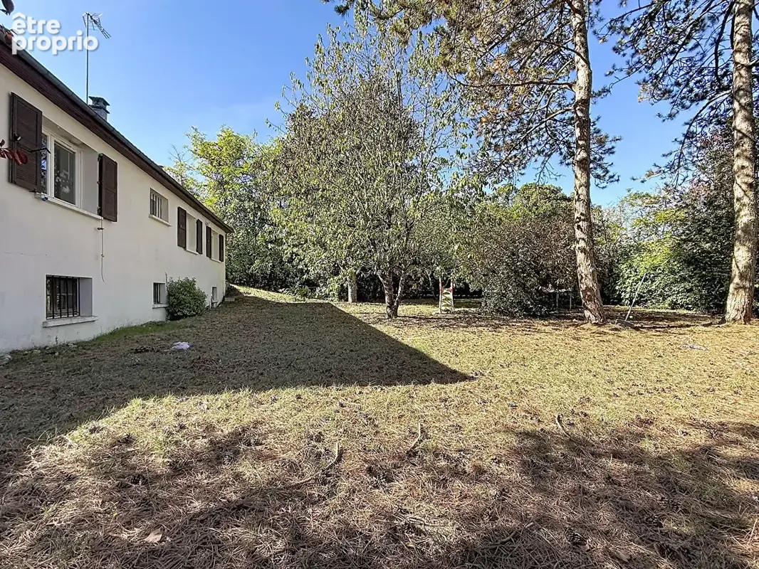 CELLETTES ? Maison lumineuse avec sous-sol complet, terrasse et terrain arboré de 1 226 m² - photo 13
