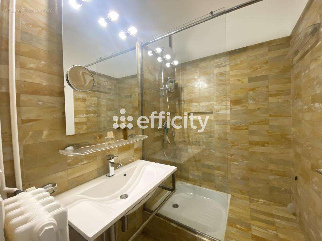 Appartement à GARCHES