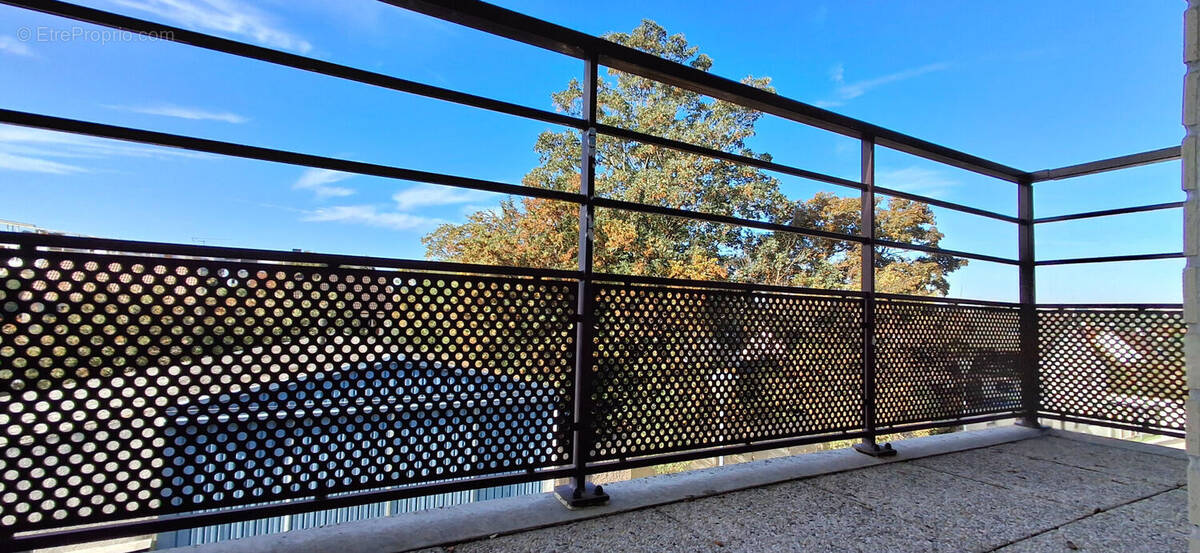 Appartement à VIGNEUX-SUR-SEINE