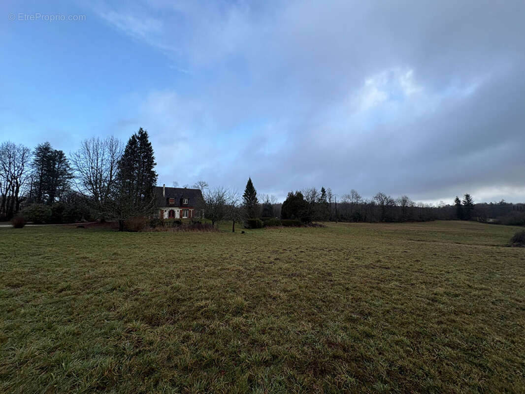 Maison à SAINT-HILAIRE-LES-PLACES