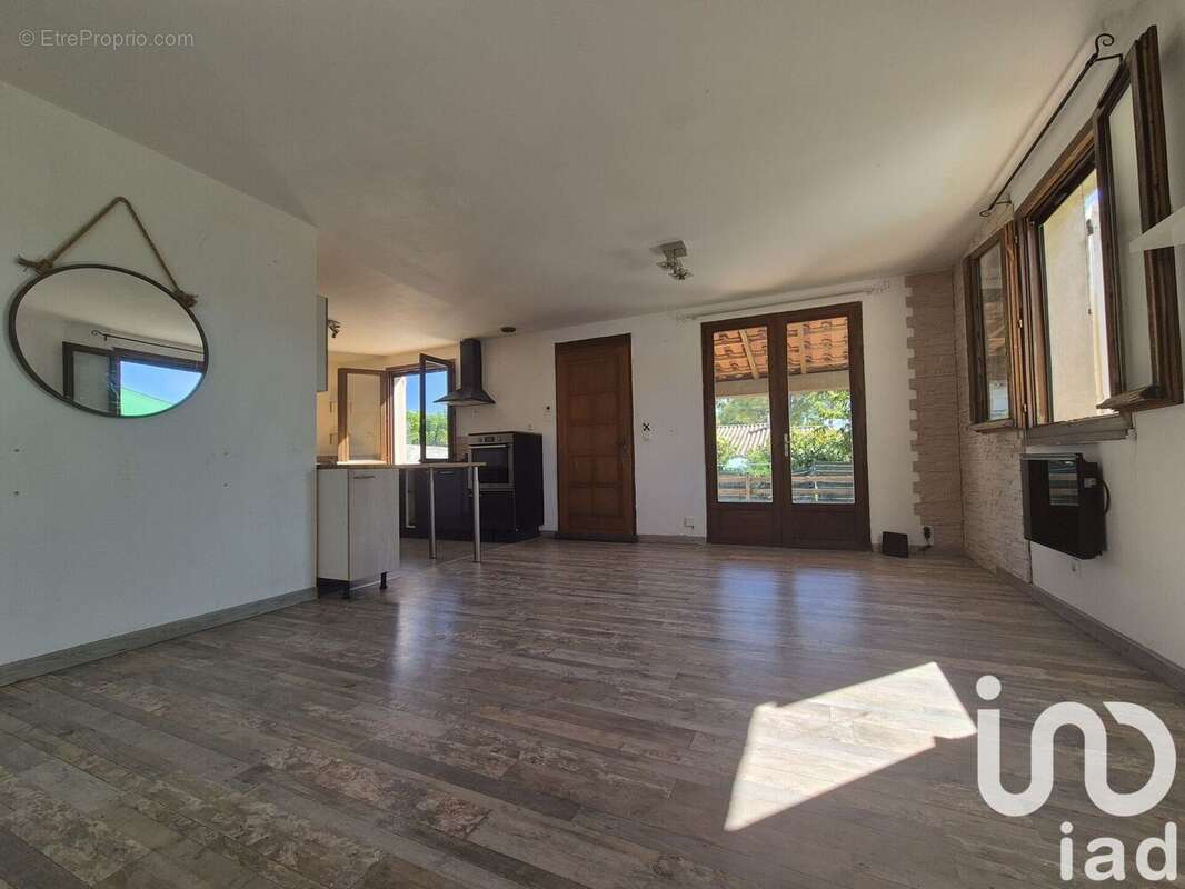 Maison 79 m² à Volx  - photo 10