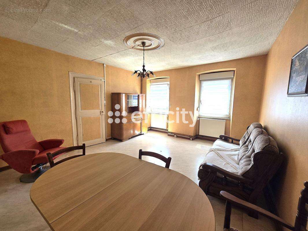 Appartement à LA BROQUE