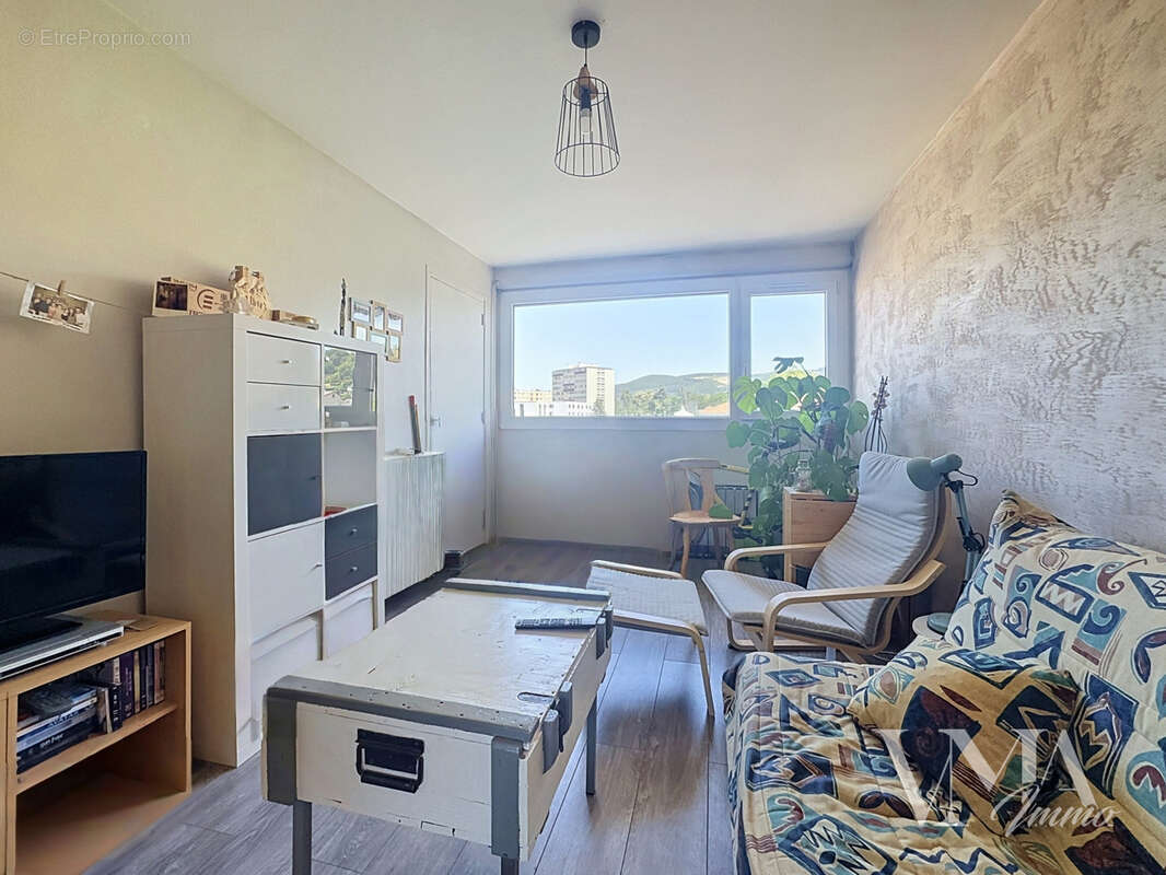 Appartement t2/t3   saint-étienne   rue paul ronin - photo 3