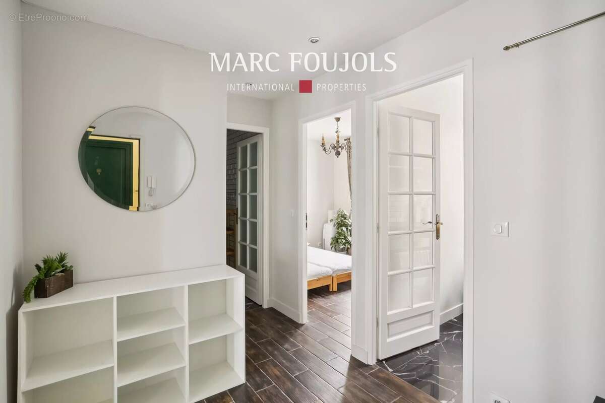 Appartement à PARIS-7E