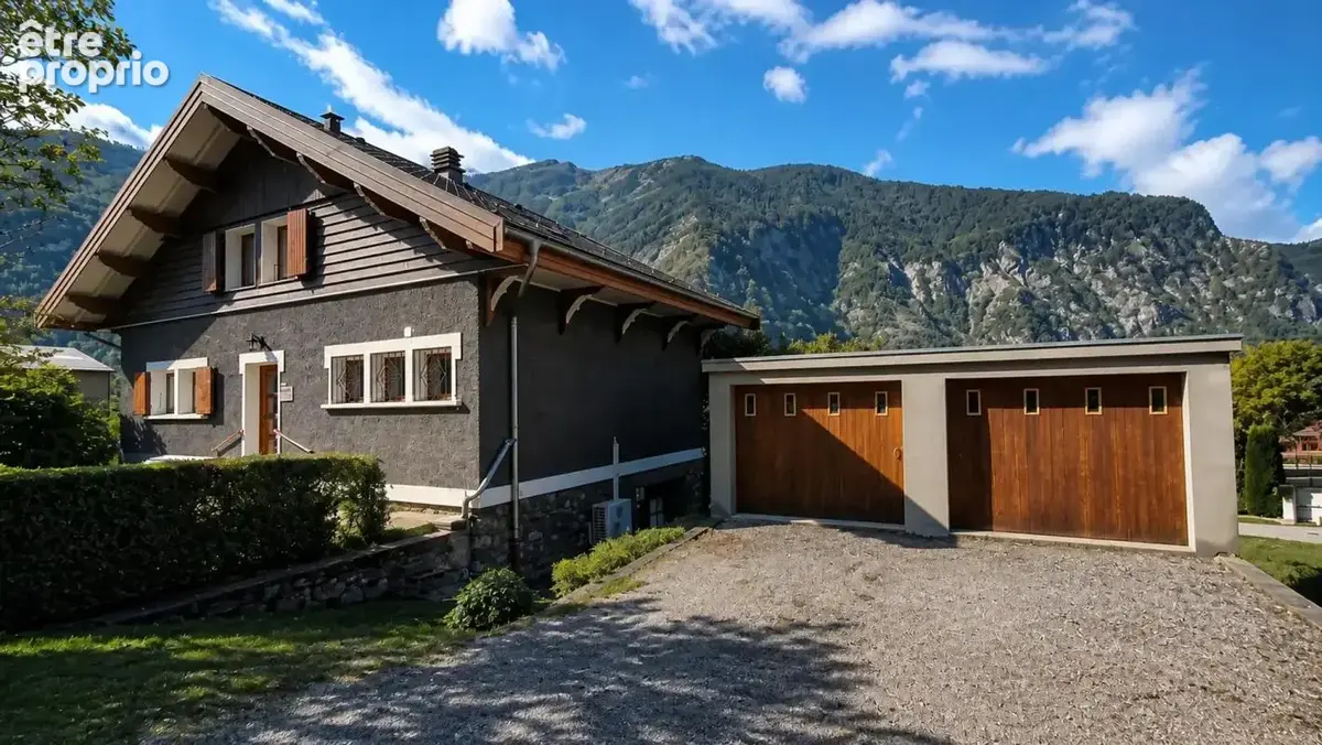 Maison de 10 pièces de 125 m² à Saint-Julien-Mont-Denis - photo 1