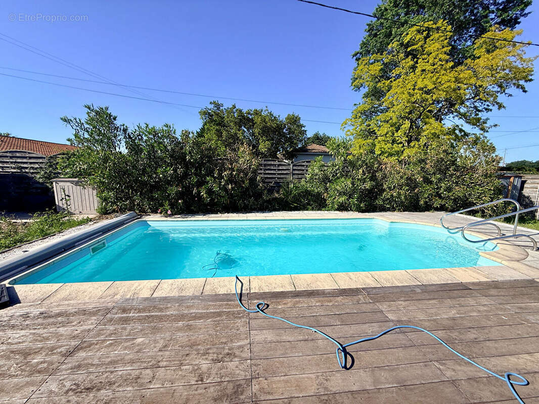 Traditionnelle 3 chambres avec garage et piscine ! - photo 5