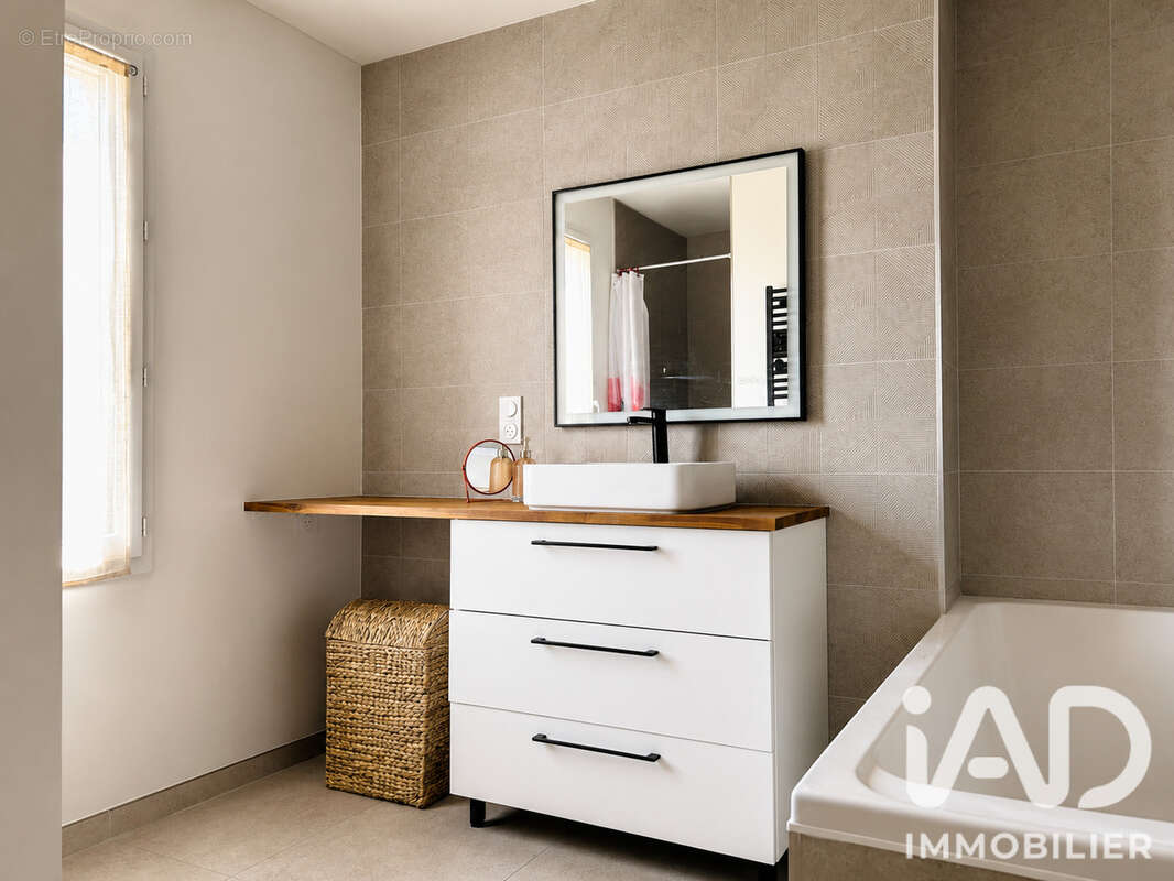 Maison 115 m² à Menesplet  - photo 7