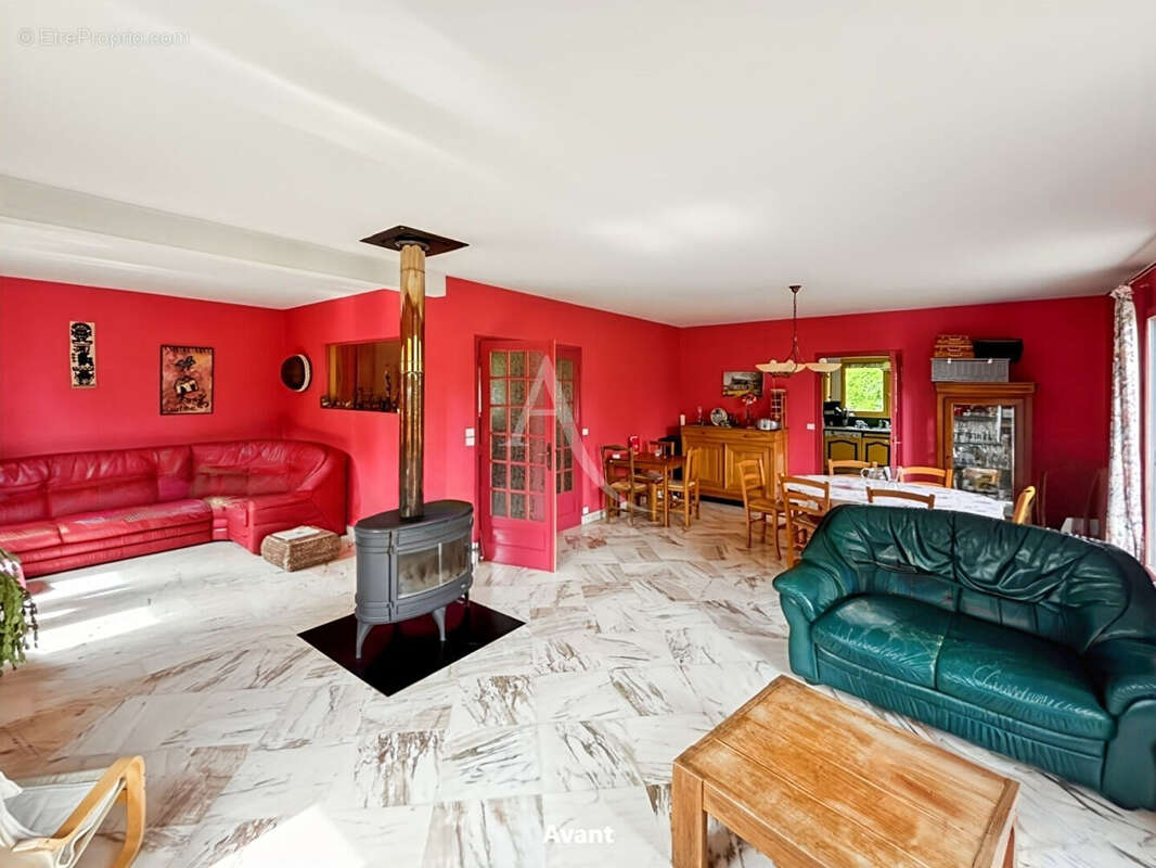 Maison à VILLECONIN