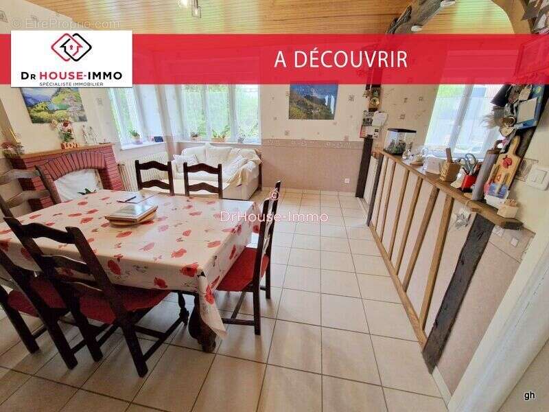 Maison à LOUVIGNE-DU-DESERT