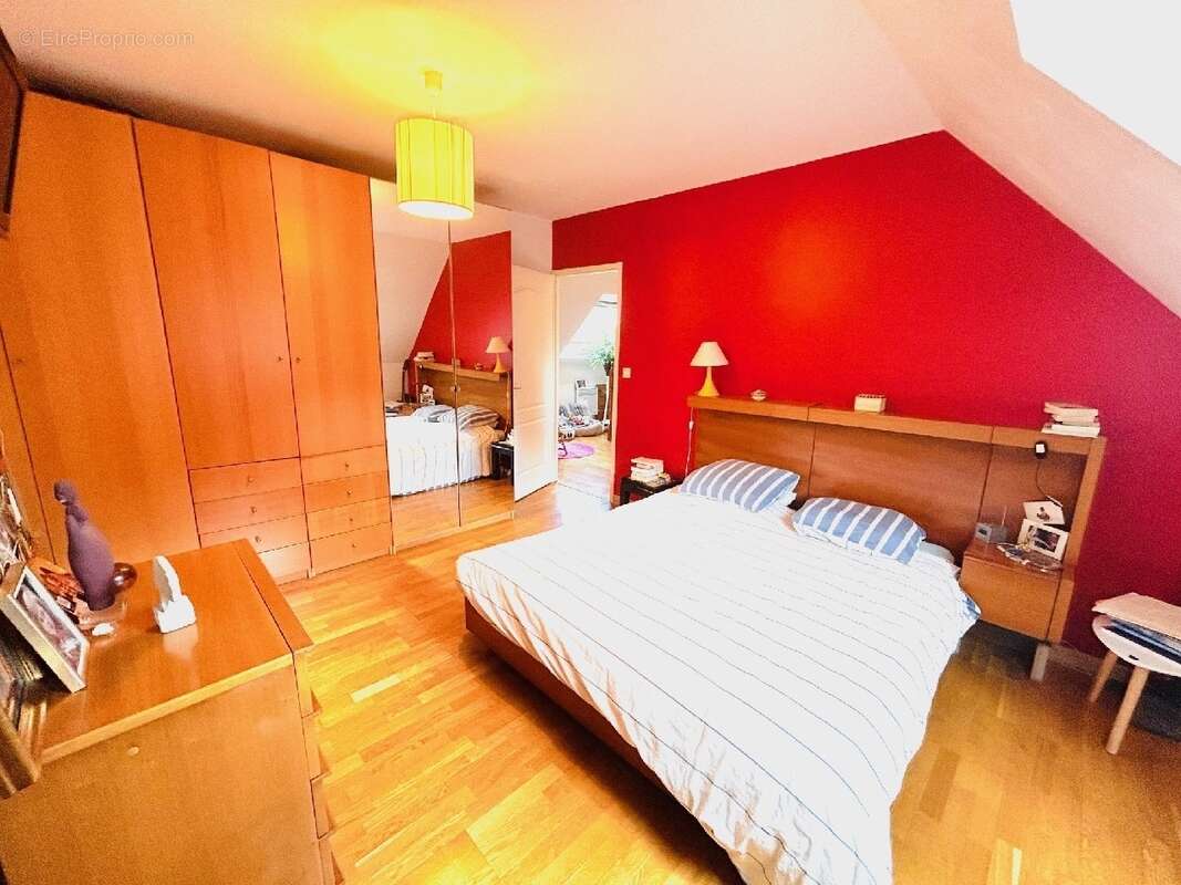 Maison à BAJUS