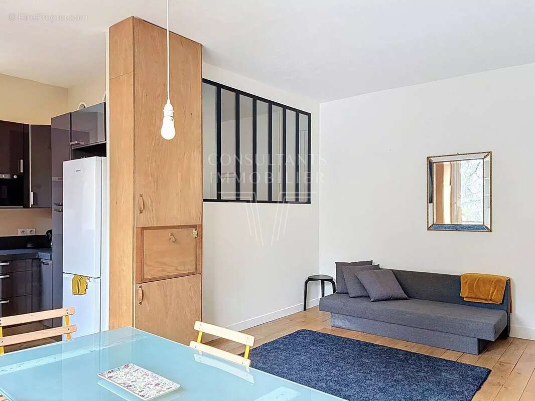 Appartement à NEUILLY-SUR-SEINE