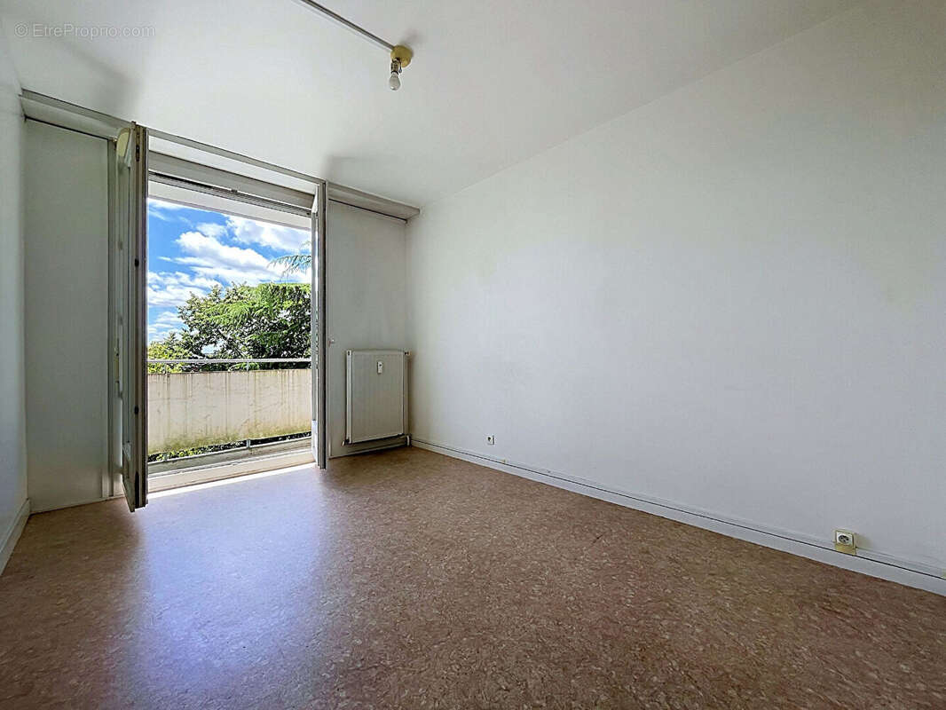 T3 de 74 m²  au dernier étage avec double balcons à Trélazé - photo 15