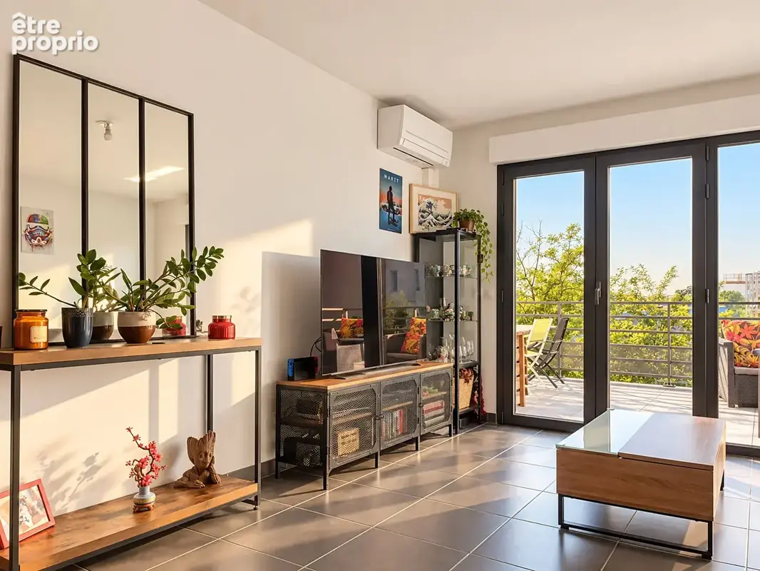 À vendre  superbe t3 de 60 m² avec terrasse de 16 m², box et climatisation - photo 4