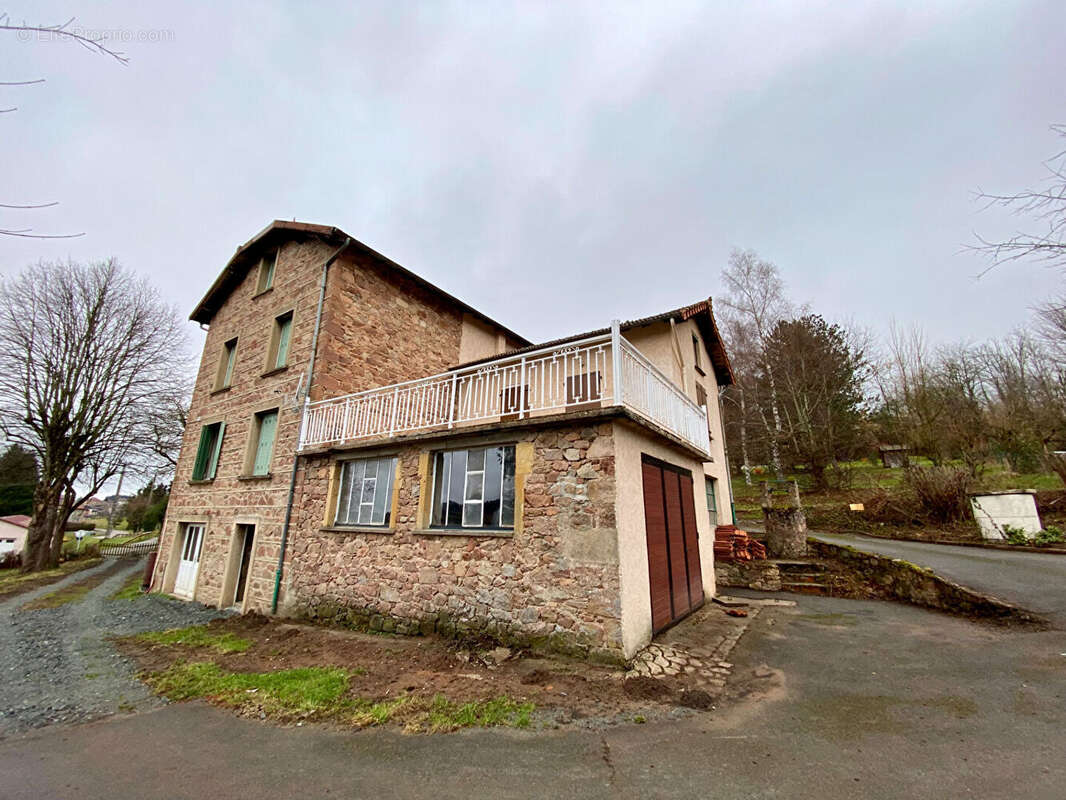 Maison à BELMONT-DE-LA-LOIRE