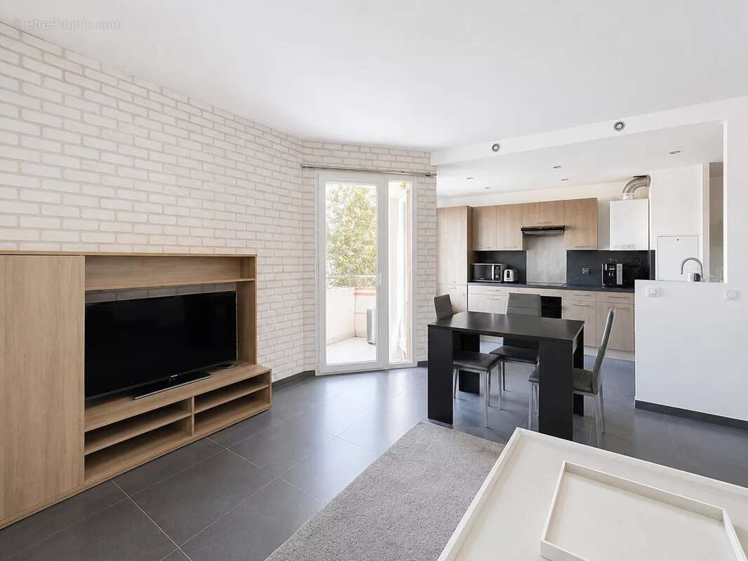 Appartement 63 m² à Elancourt  - photo 3