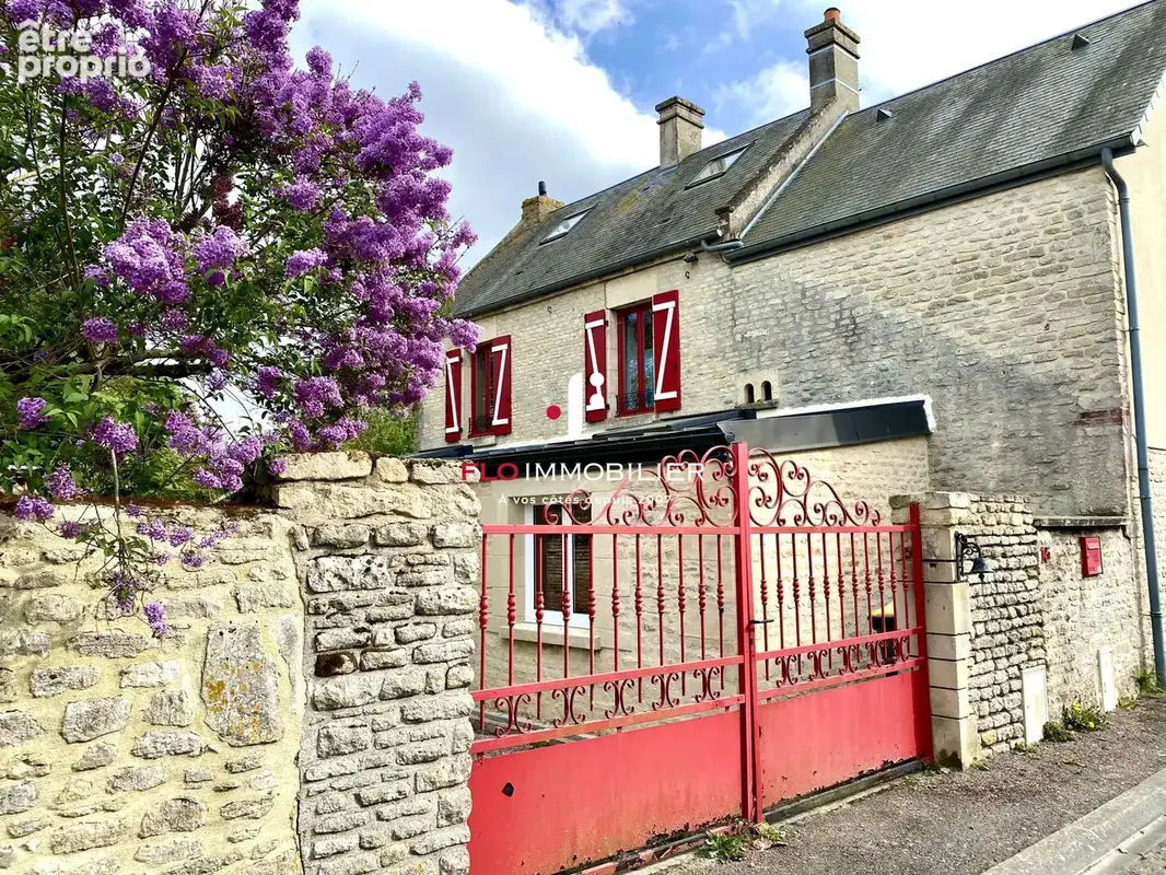 Maison à PERIERS-SUR-LE-DAN