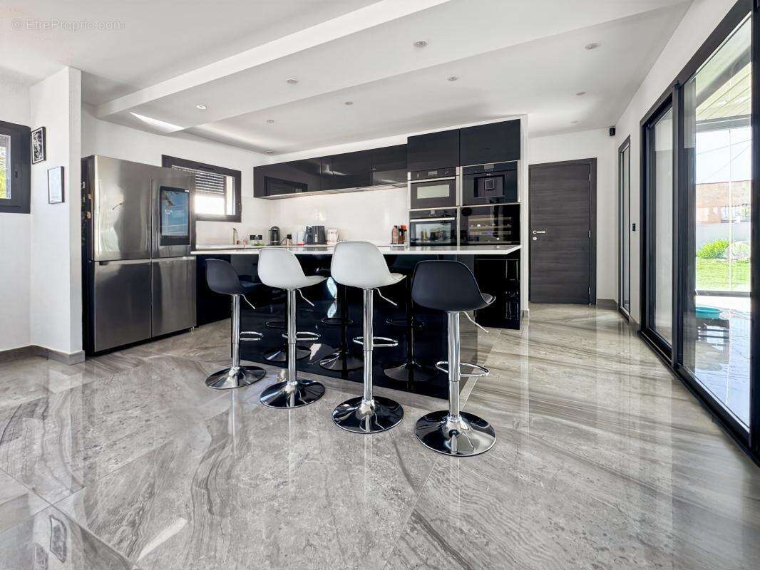 Maison à SEPTEMES-LES-VALLONS